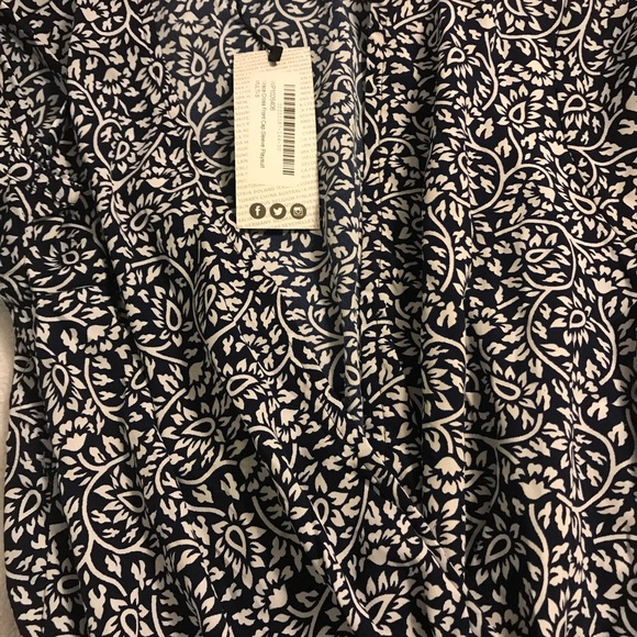 Navy and white romper - Picture 4 of 4